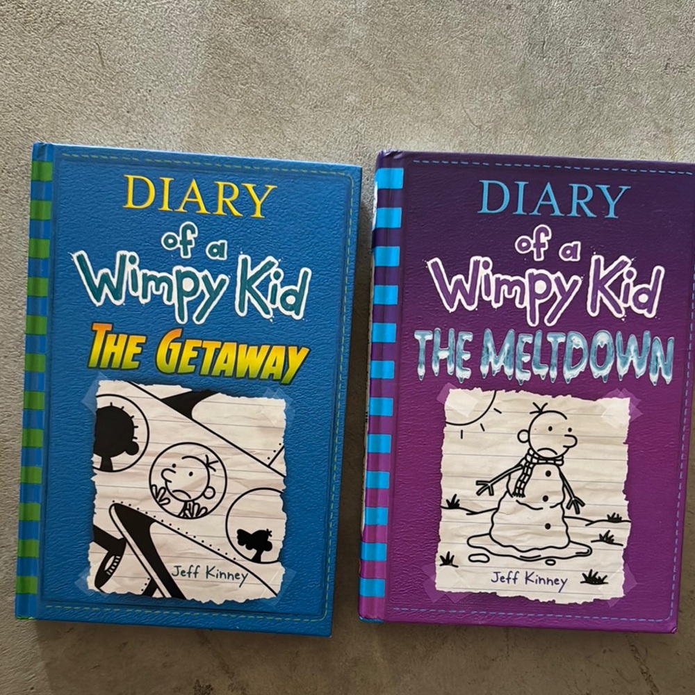 Diary of a Wimpy Kid Book Set - Blue and Purple